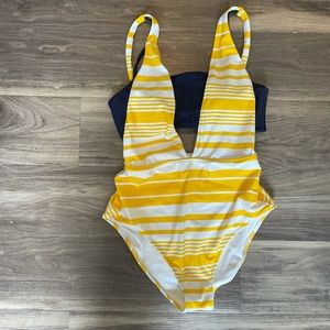 NWOT AERIE // ONE PIECE STRIPED SWIMSUIT
